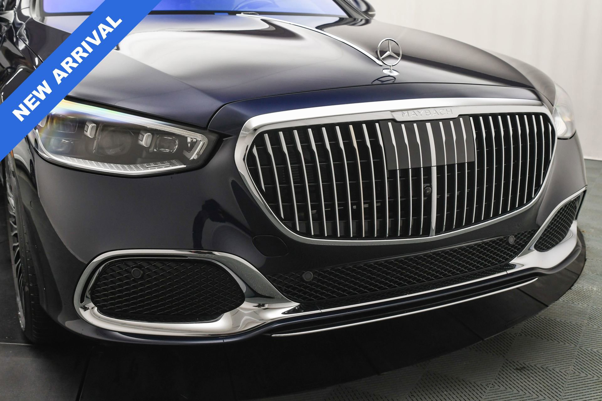 Used 2025 Mercedes-Benz Maybach S 580 4MATIC image 28