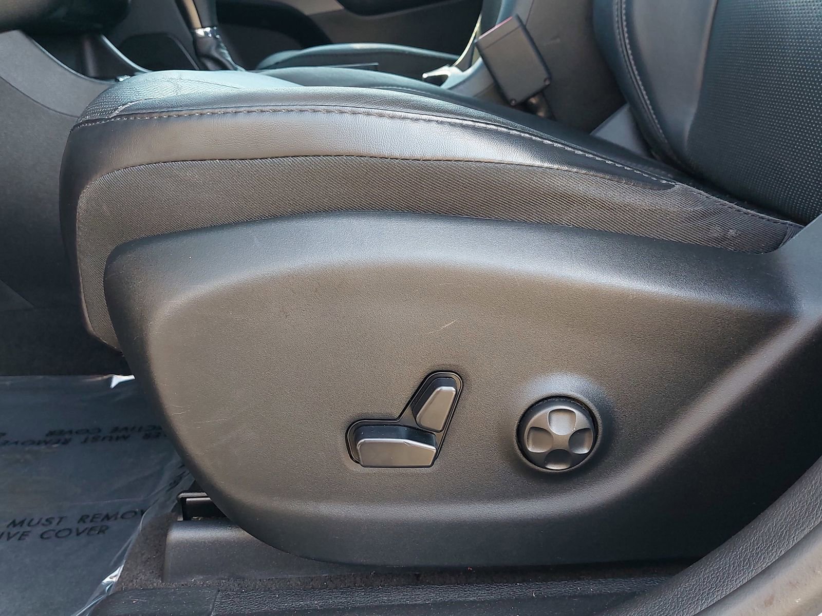 Used 2019 Jeep Cherokee Limited FWD image 27