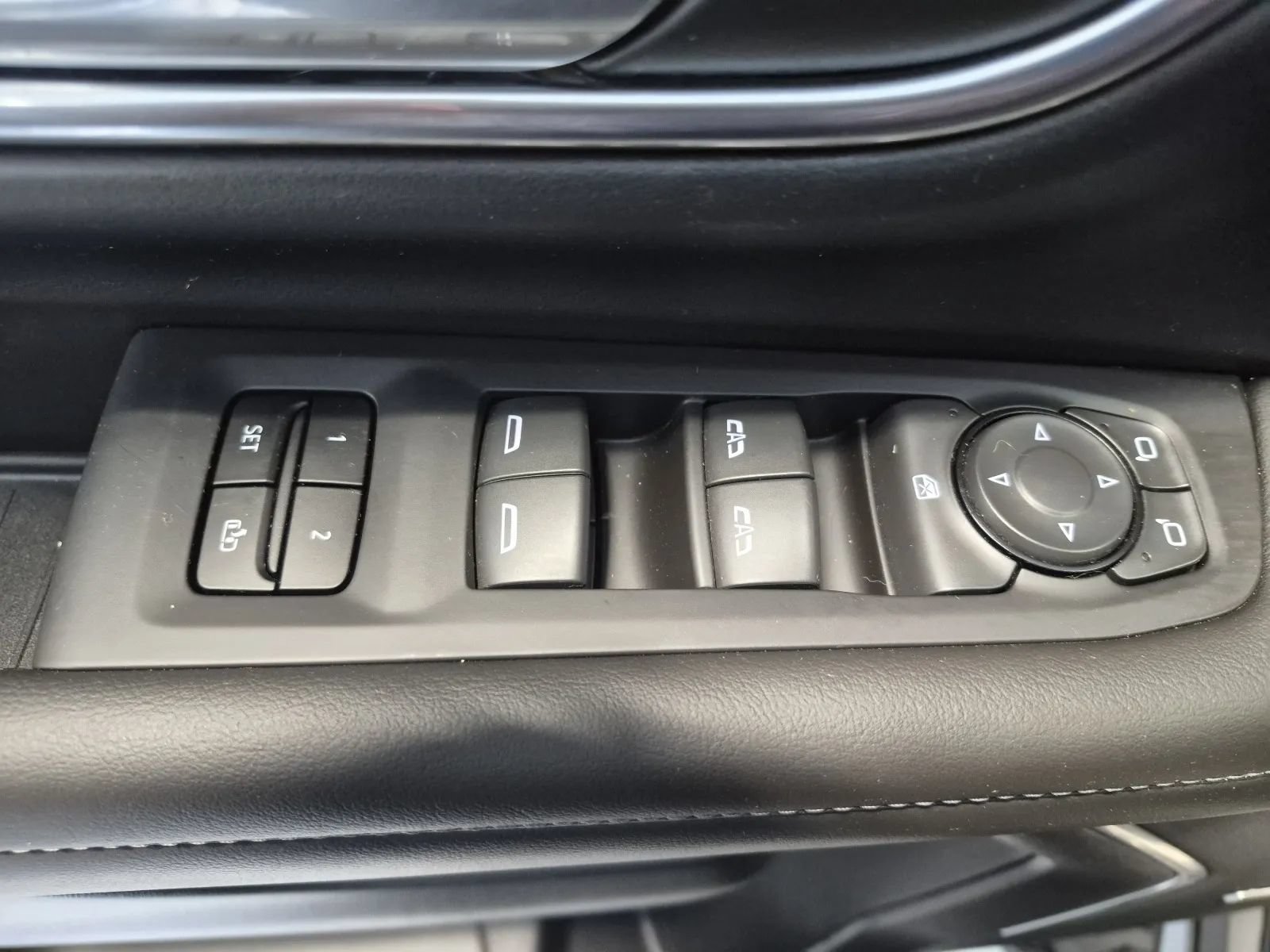 Used 2024 Chevrolet Tahoe Z71 AWD/4WD image 28