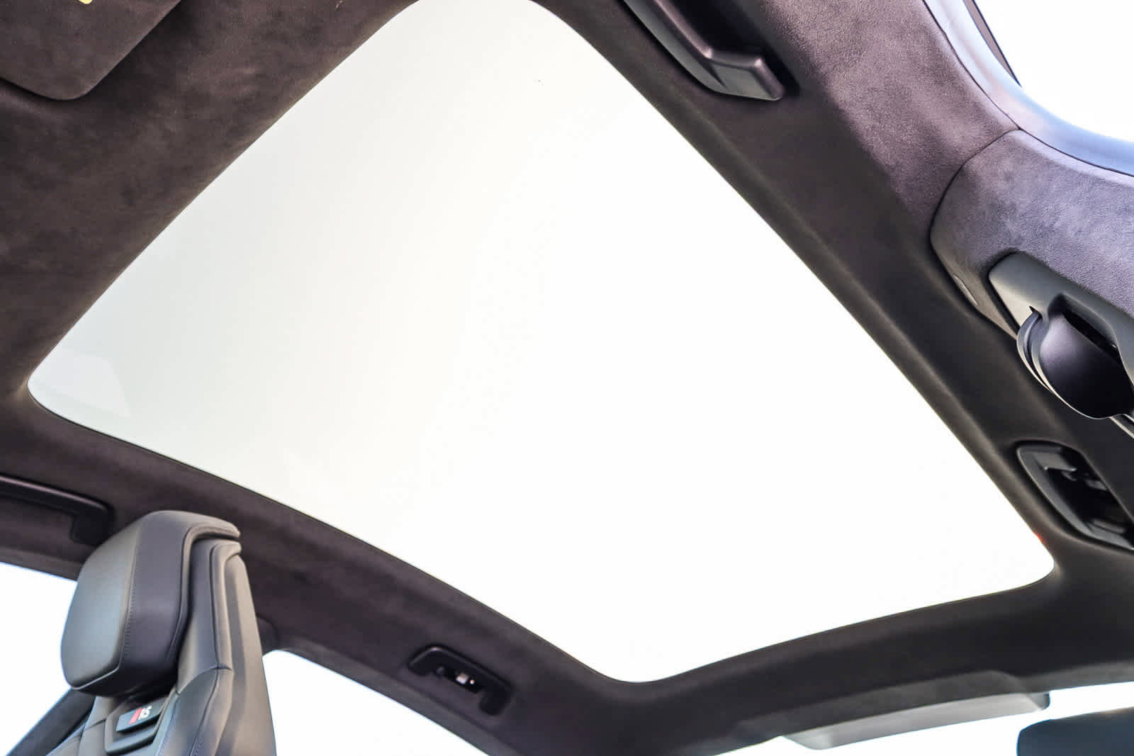 Used 2025 Audi RS e-tron GT performance w/ 21" Wheel Package image 38