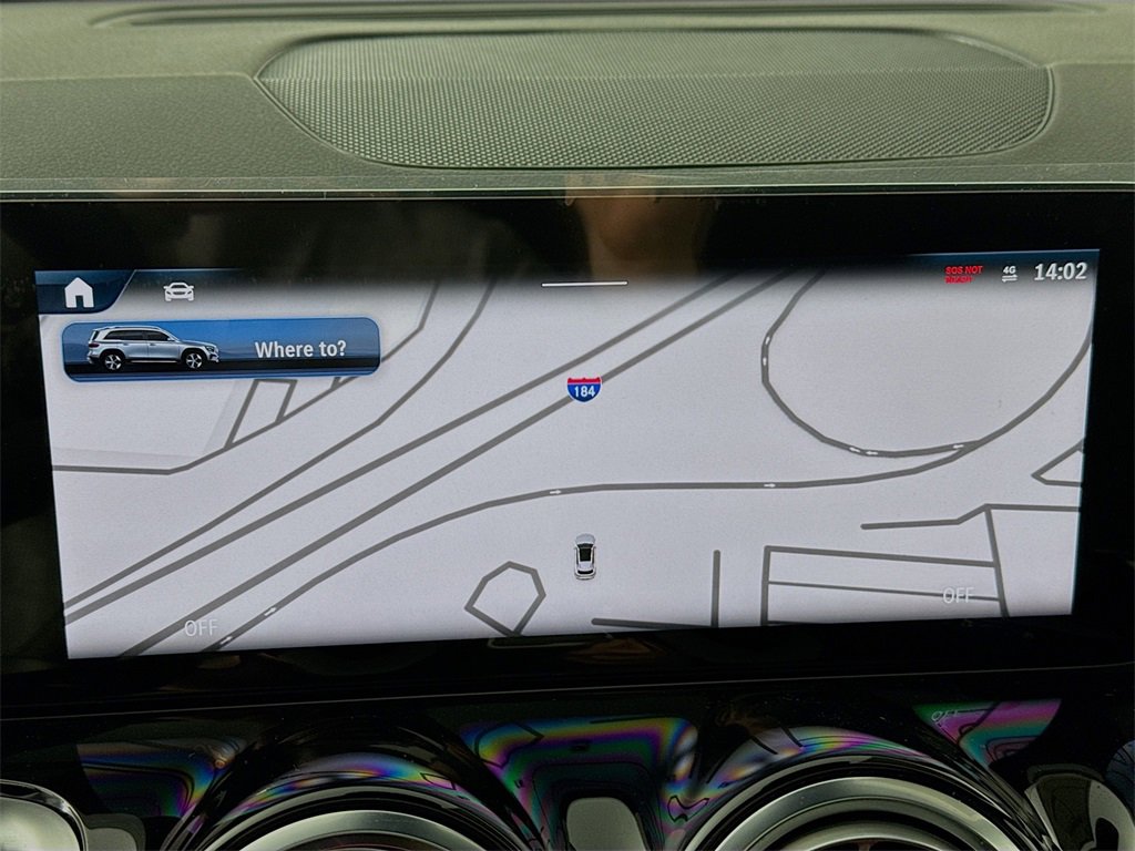 Used 2025 Mercedes-Benz GLB 250 4MATIC image 14