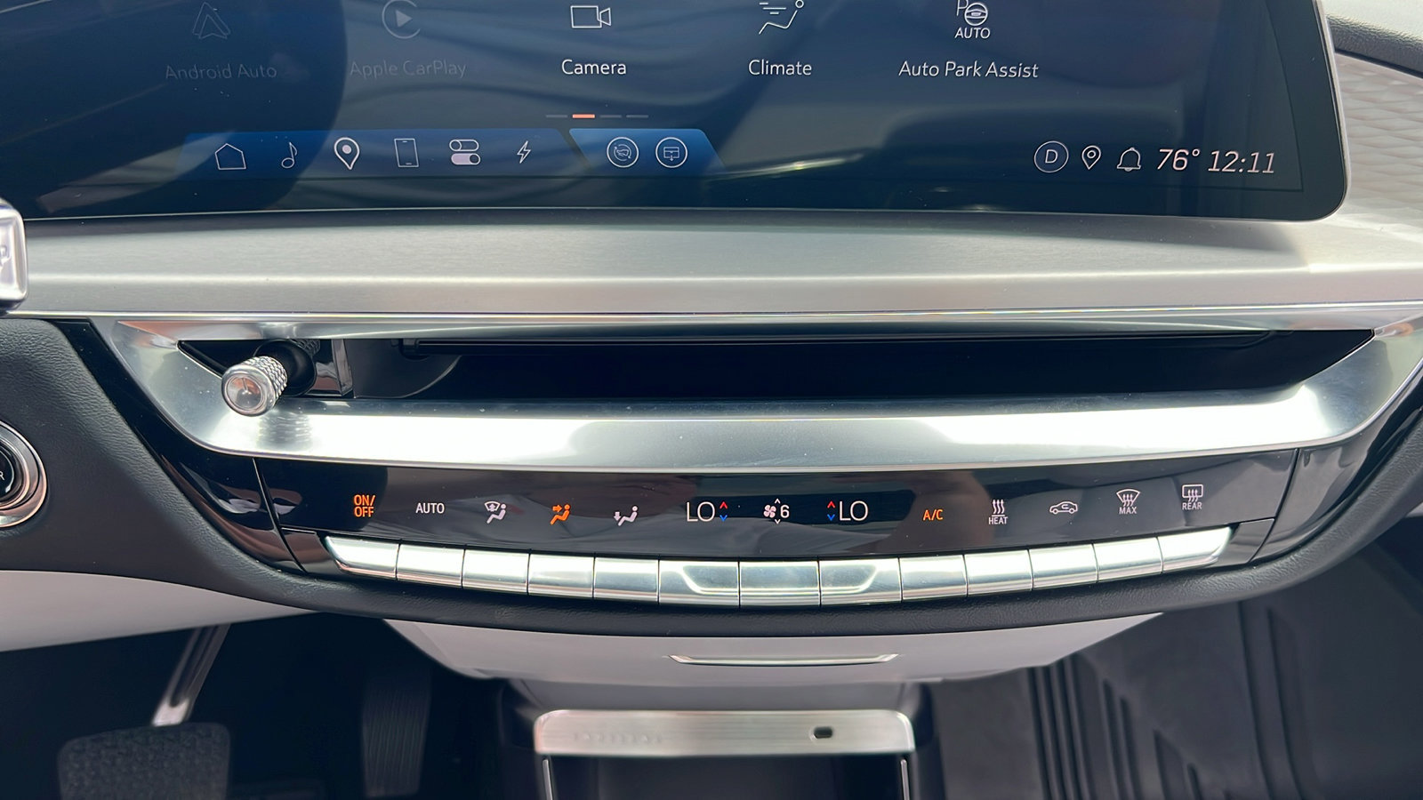 Used 2024 Cadillac Lyriq Sport image 22