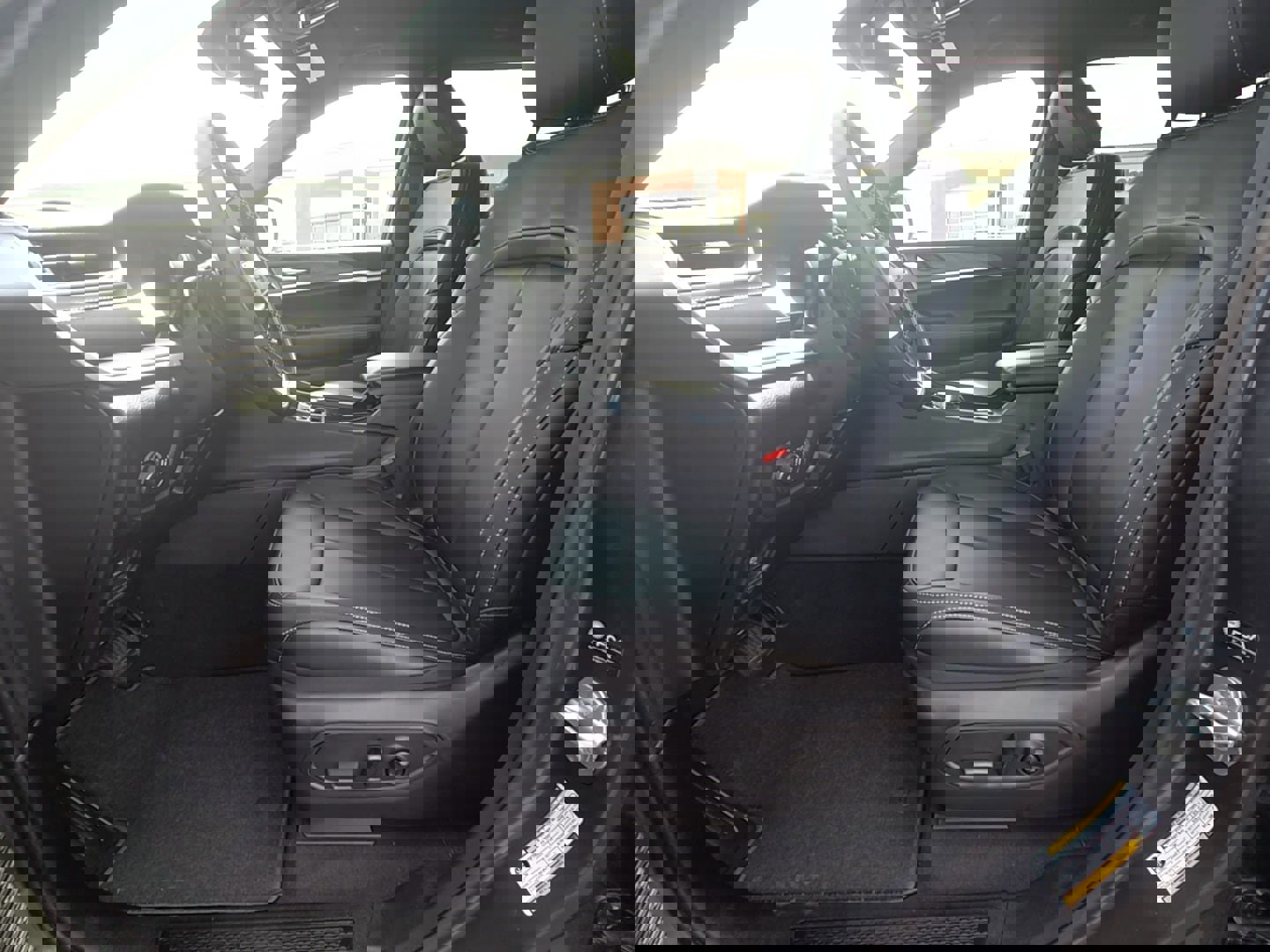 New 2025 Jeep Grand Cherokee Limited w/ Trailer Tow Package image 11