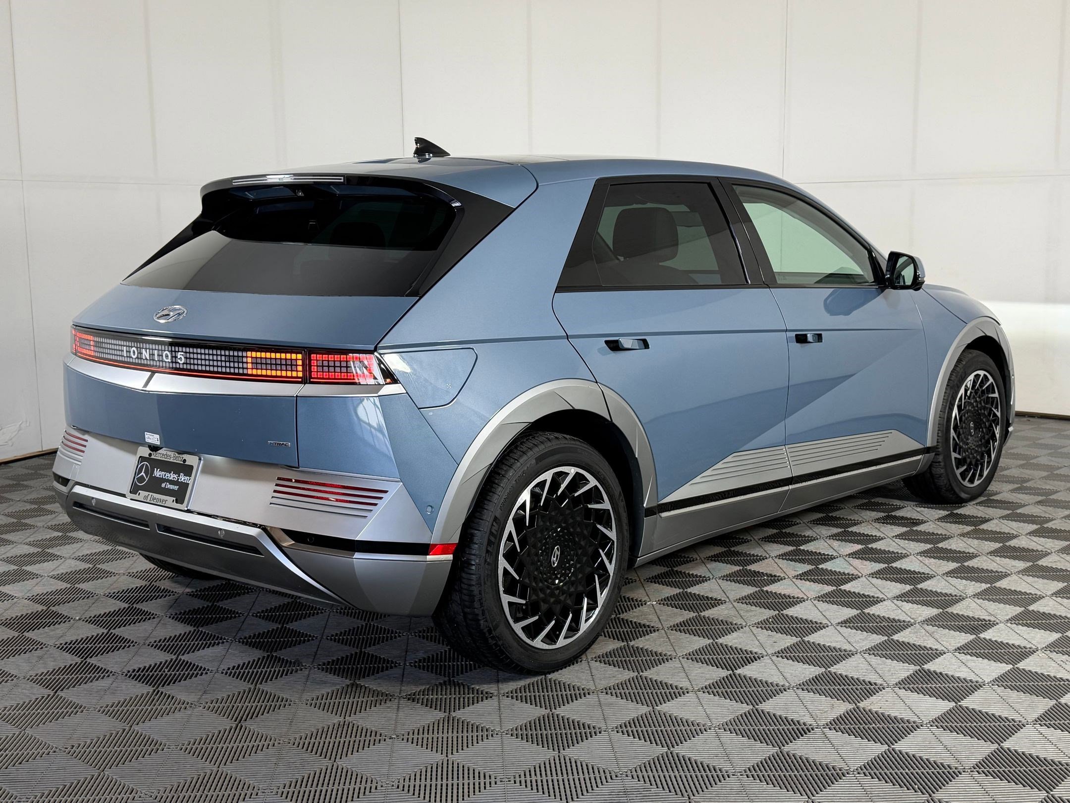 Used 2024 Hyundai Ioniq 5 Limited image 9