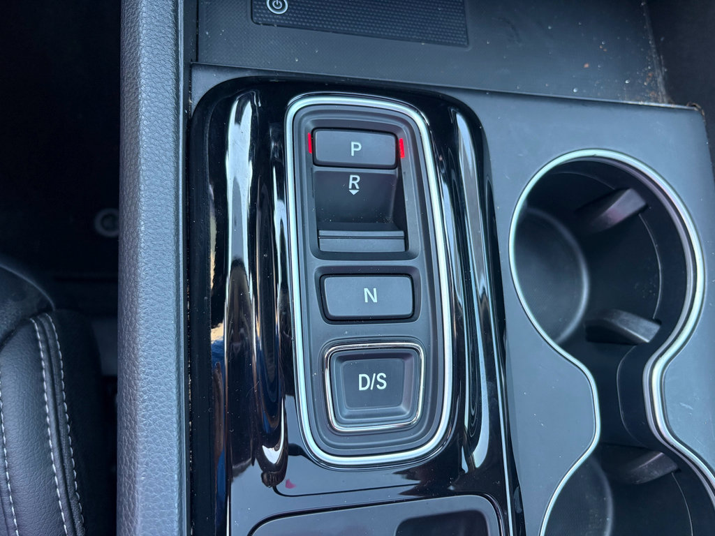 Certified 2023 Honda Pilot Touring image 24