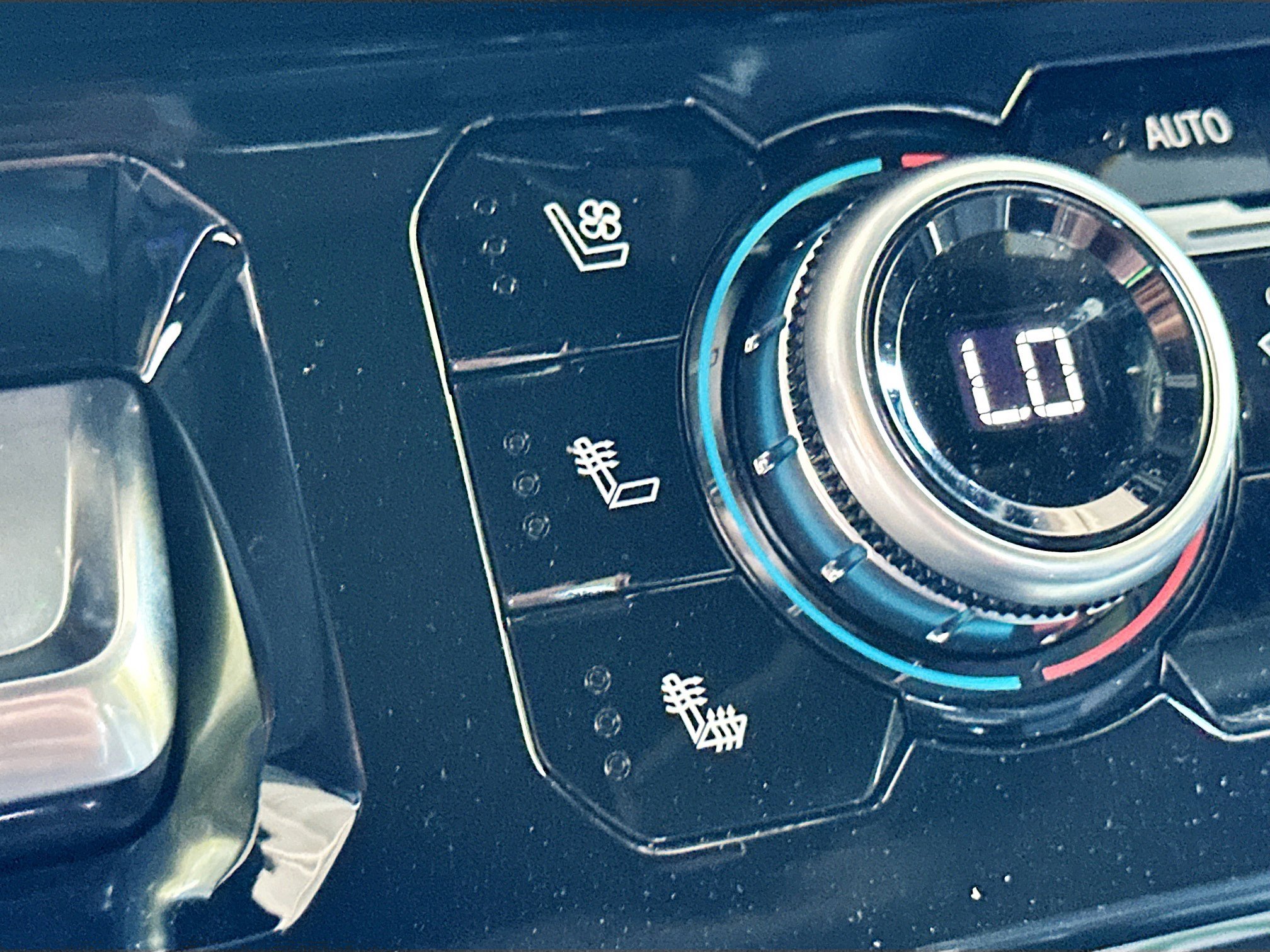 Used 2024 GMC Sierra 1500 AT4X image 21