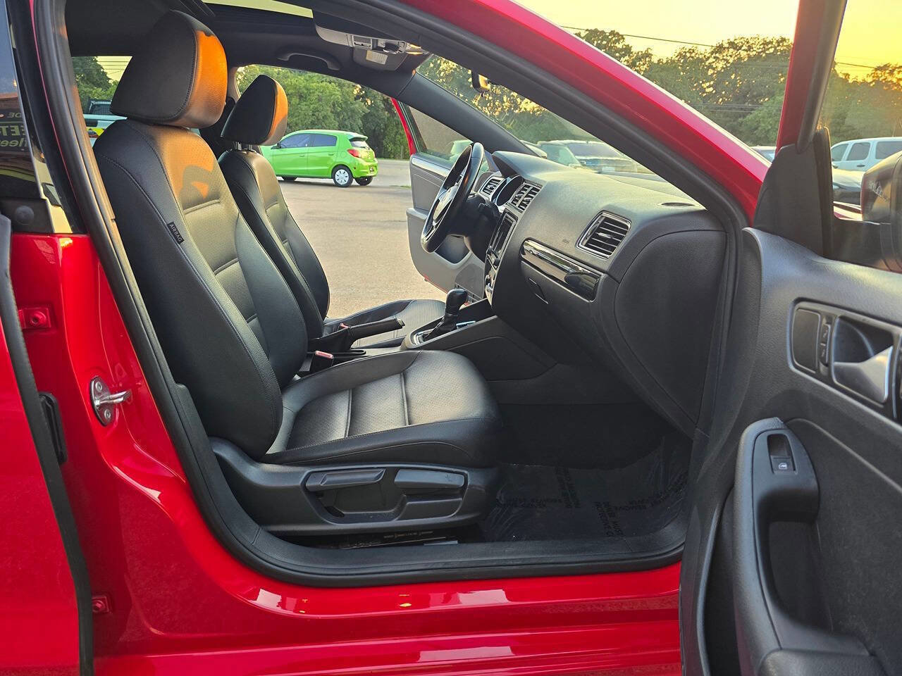 Used 2018 Volkswagen Jetta Sport image 17