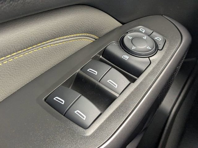 Used 2025 Chevrolet Trax ACTIV w/ Sunroof Package image 28