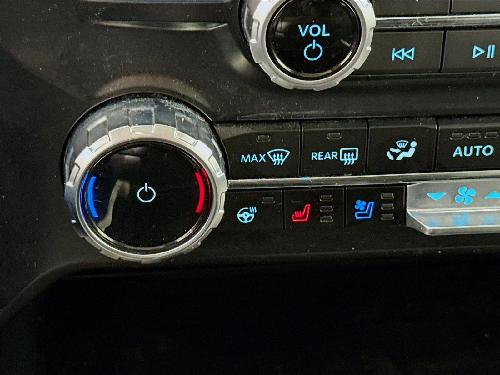 Used 2023 Ford F250 Lariat w/ Lariat Ultimate Package image 15