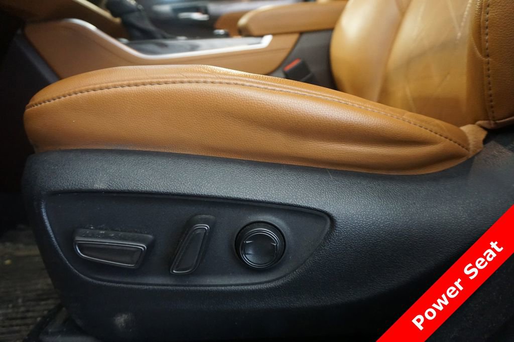 Used 2020 Toyota Highlander Platinum image 7