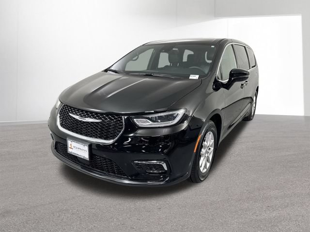 Used 2025 Chrysler Pacifica Select FWD image 24