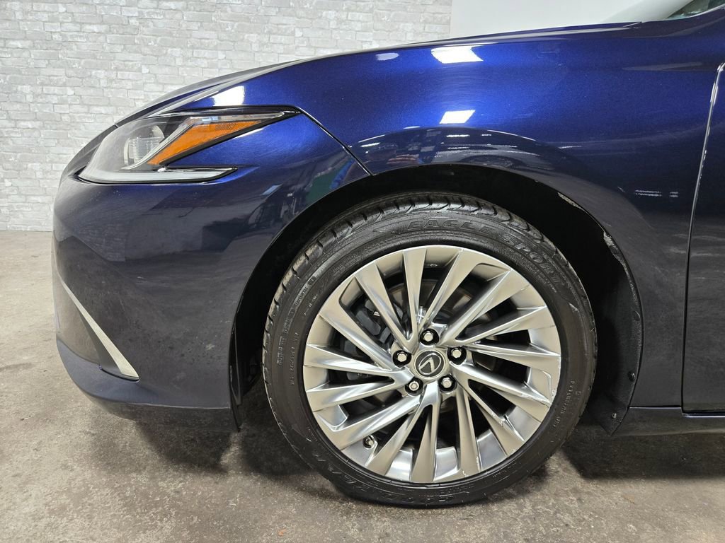 Used 2019 Lexus ES 350 Luxury w/ Accessory Package 2 image 53