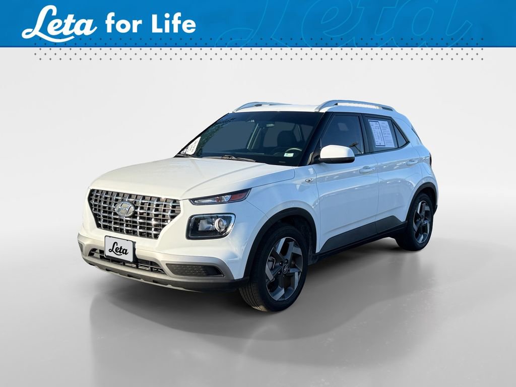 Used 2024 Hyundai Venue SEL FWD image 1