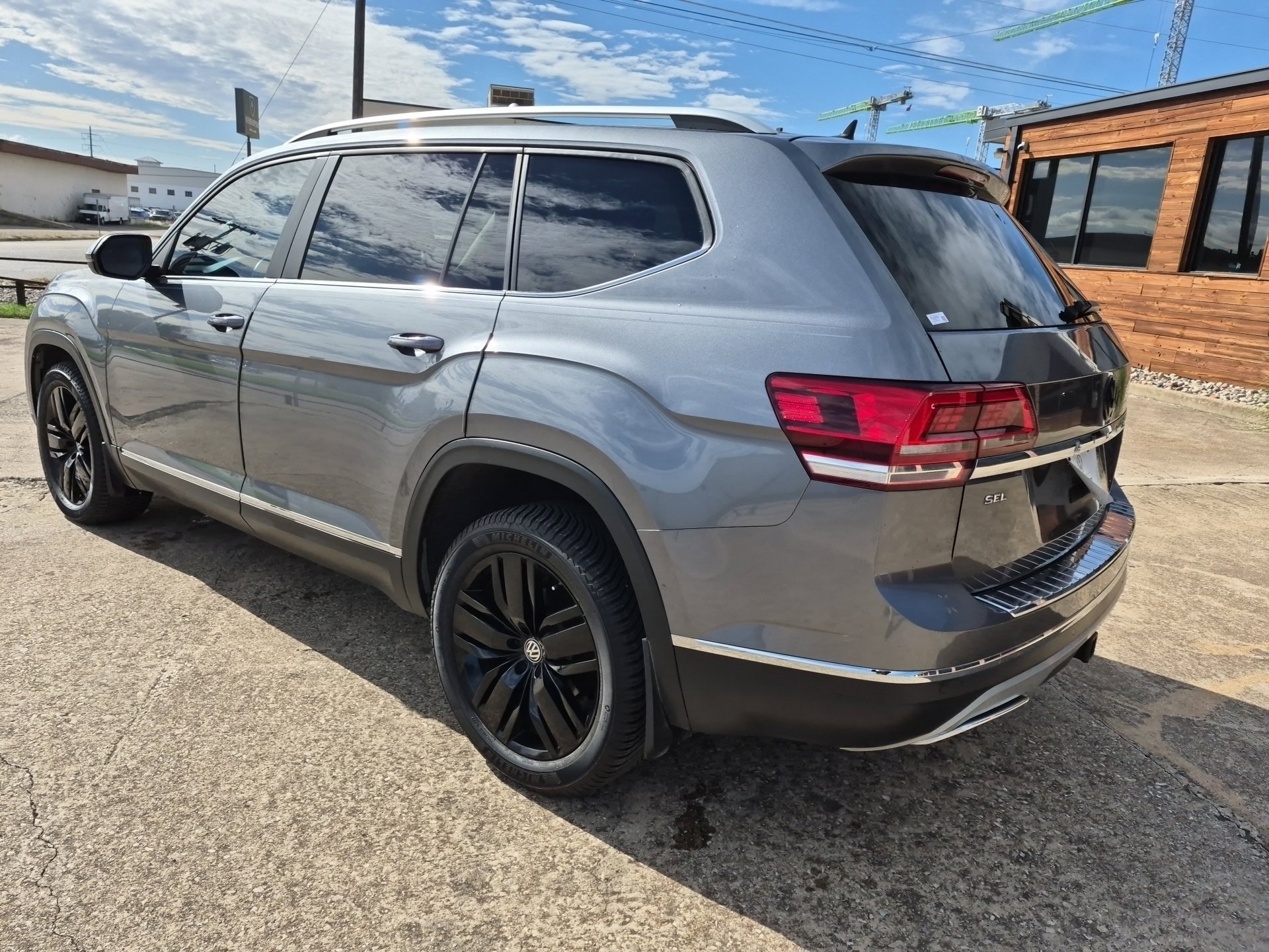 Used 2019 Volkswagen Atlas SEL AWD/4WD image 7