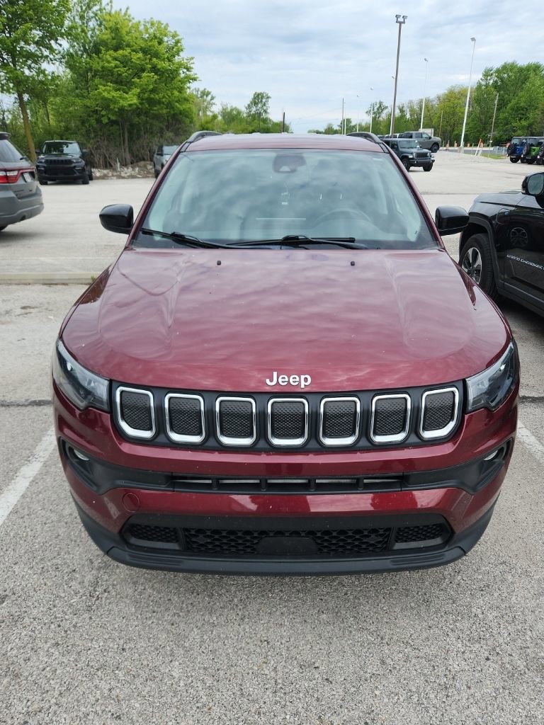 Used 2022 Jeep Compass Latitude AWD/4WD image 5