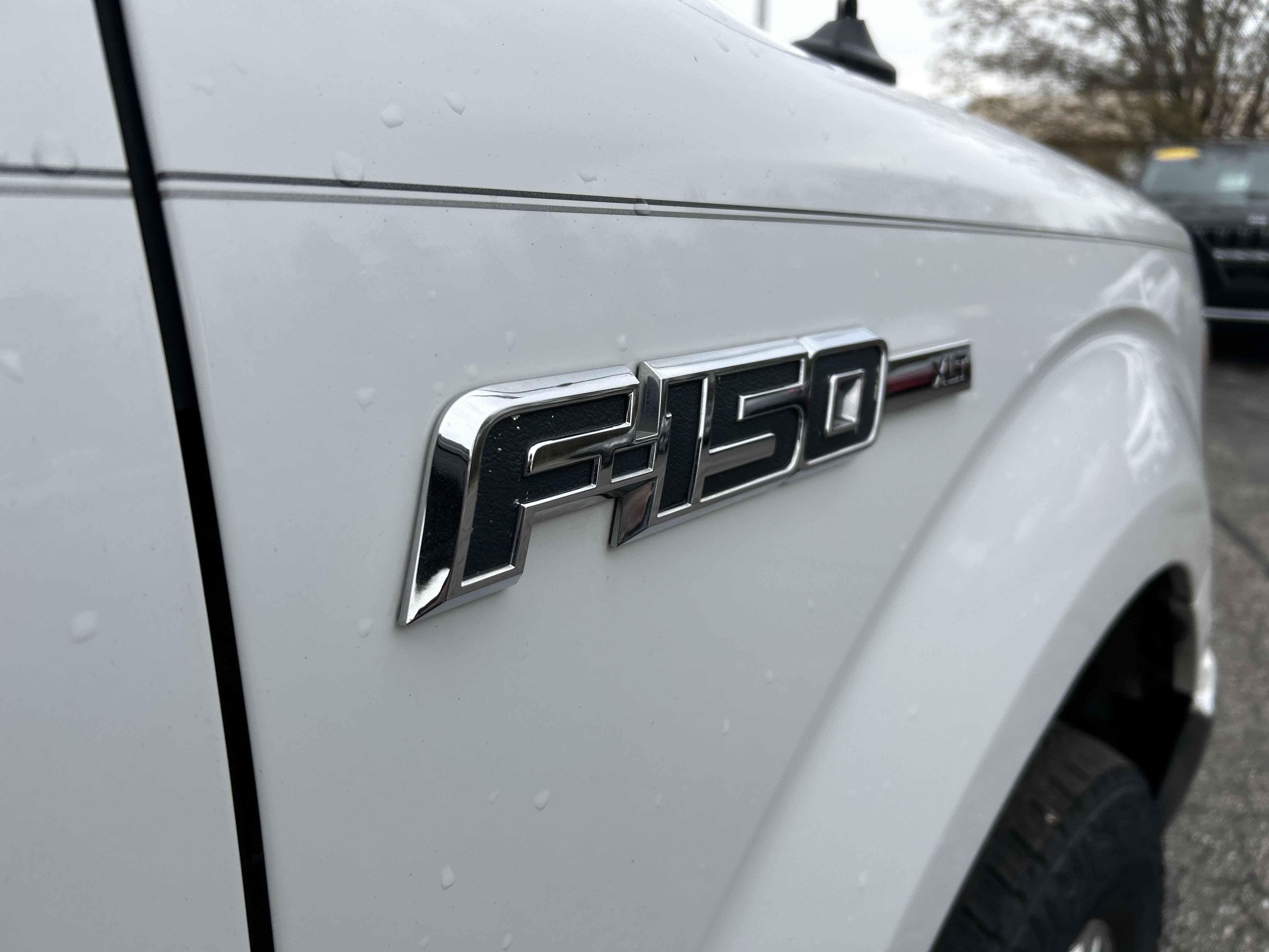 Used 2011 Ford F150 XLT w/ XLT Chrome Pkg AWD/4WD image 28