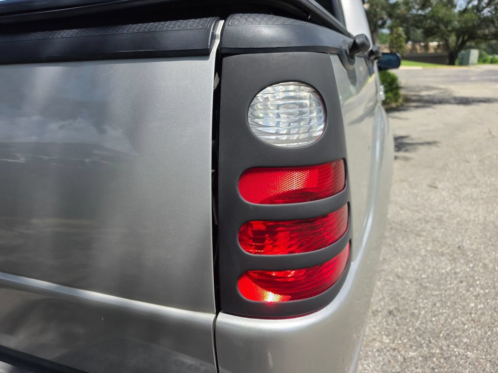 Used 2003 Ford Explorer Sport Trac XLS RWD image 15