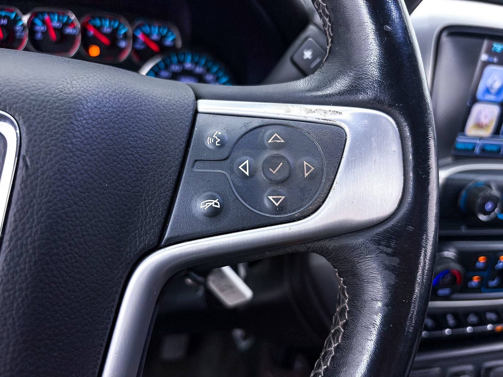 Used 2018 GMC Sierra 1500 SLT AWD/4WD image 26