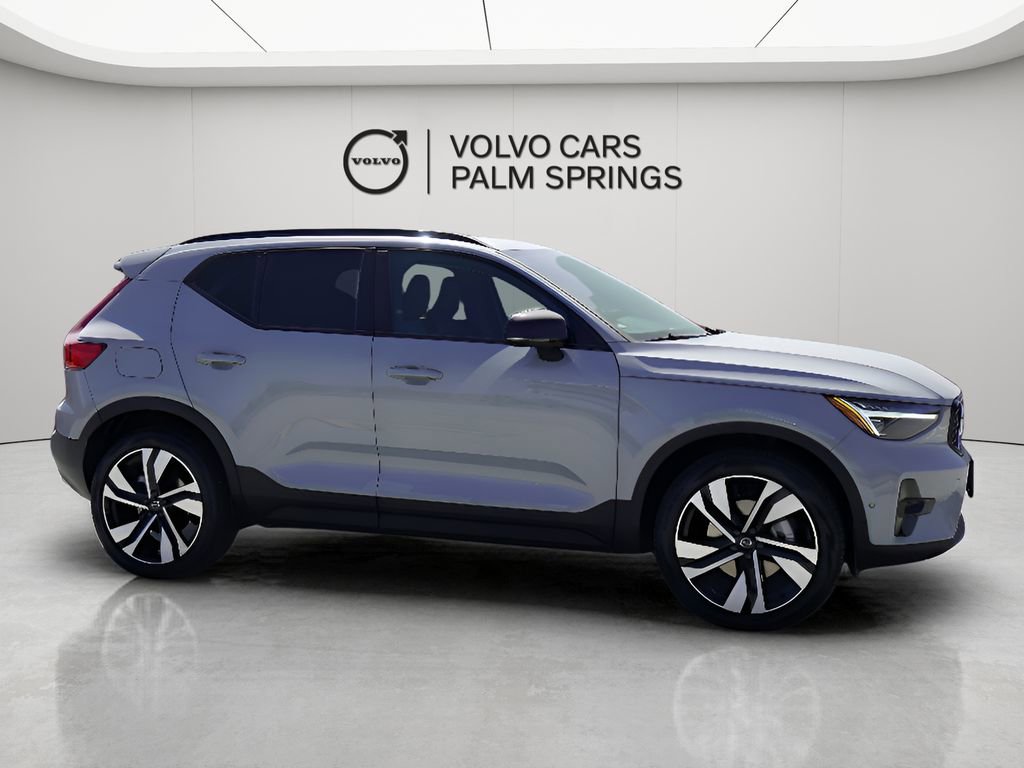 New 2025 Volvo XC40 B5 Ultra w/ Protection Package image 2