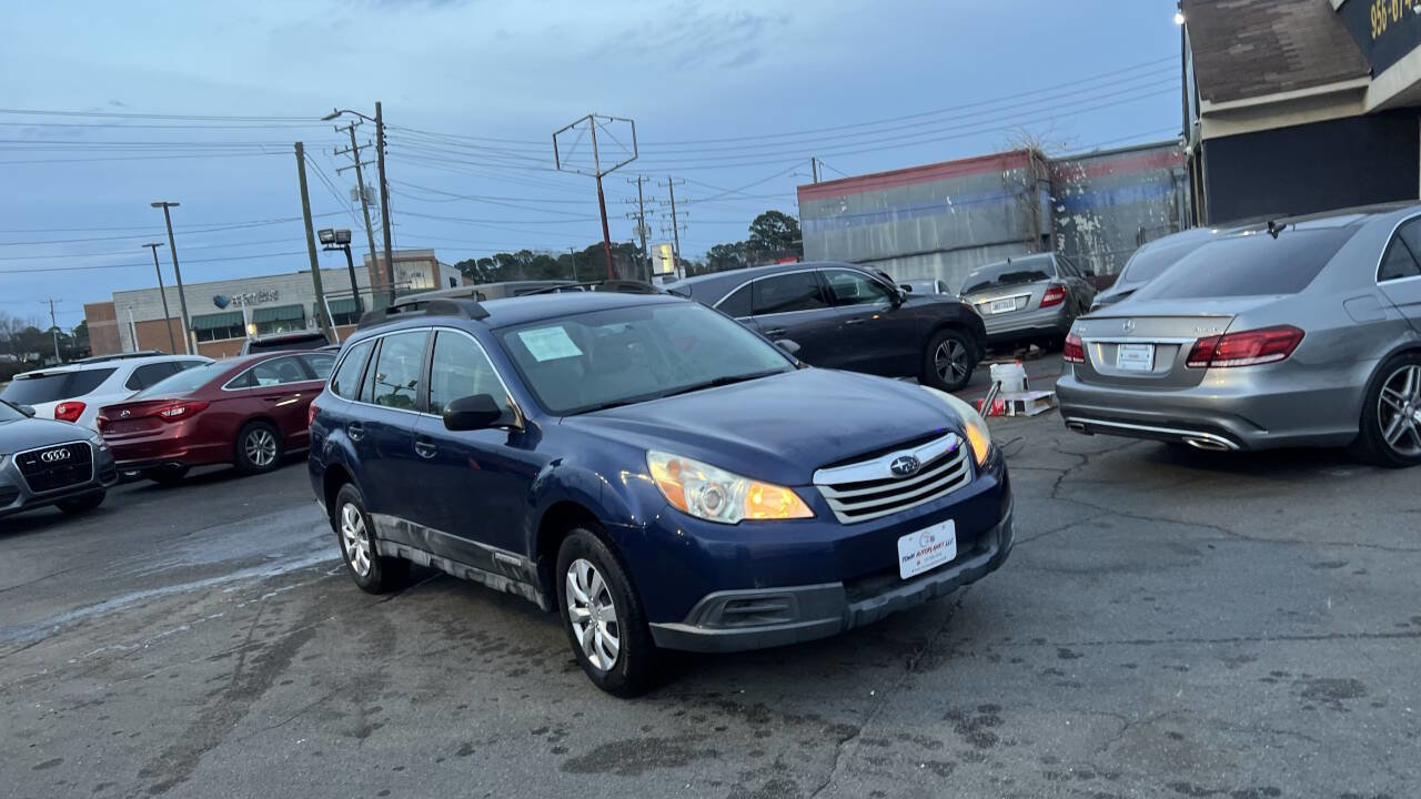 Used 2010 Subaru Outback 2.5i image 7