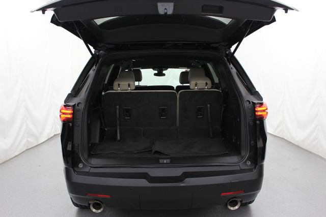 Used 2022 Chevrolet Traverse LS FWD image 13
