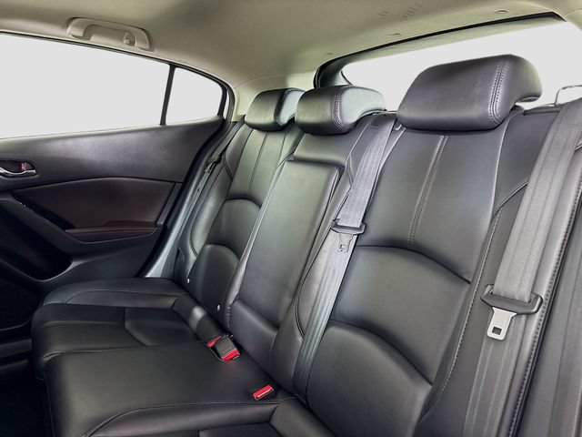 Used 2018 MAZDA MAZDA3 Touring FWD image 25