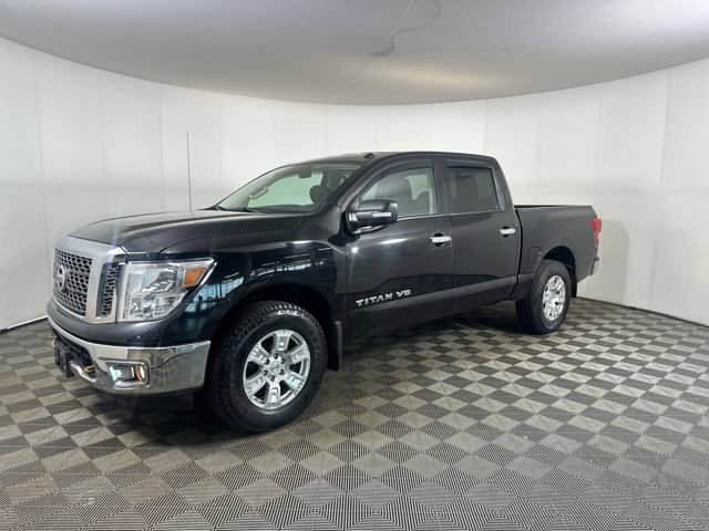 Used 2018 Nissan Titan SV image 7