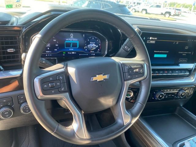 Used 2025 Chevrolet Silverado 3500 LT w/ All Star Edition AWD/4WD image 6