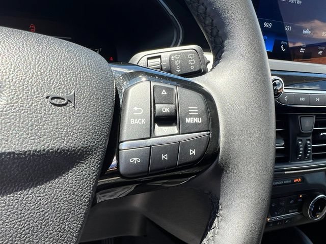 Certified 2023 Ford Escape Active AWD/4WD image 10
