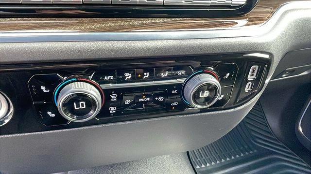 Used 2024 Chevrolet Silverado 1500 LT w/ LPO, Dark Essentials Package AWD/4WD image 17