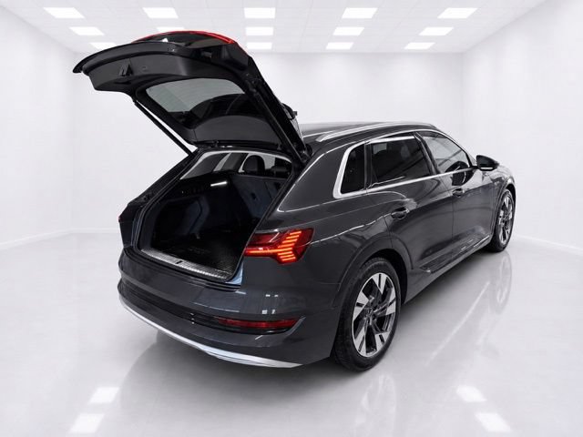 Used 2021 Audi e-tron Premium AWD/4WD image 12