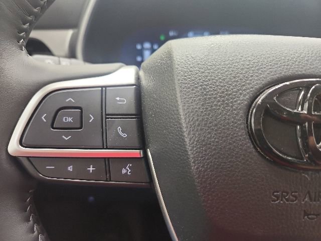 Certified 2025 Toyota Highlander Limited AWD/4WD image 62