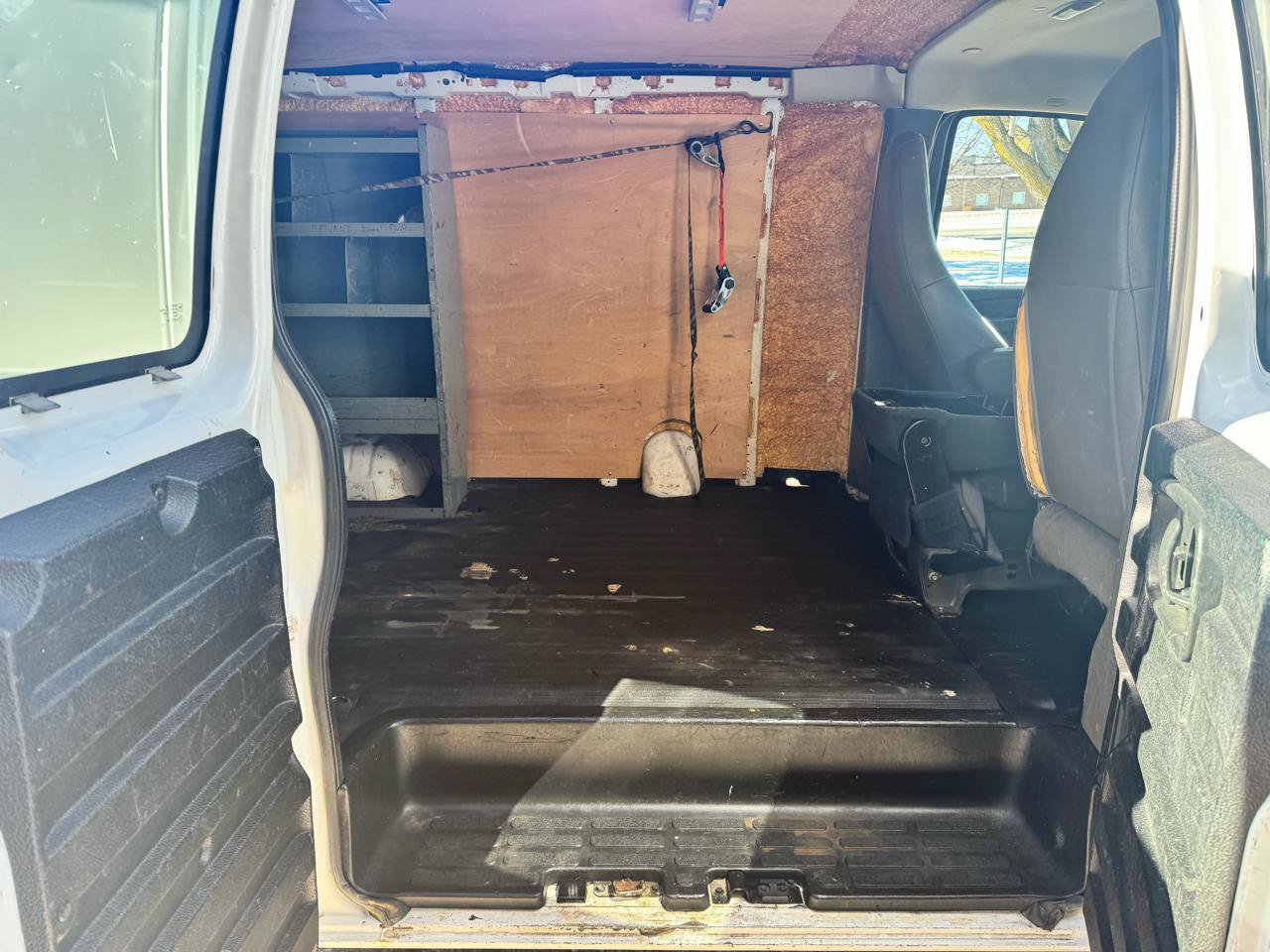 Used 2016 GMC Savana 2500 RWD image 15