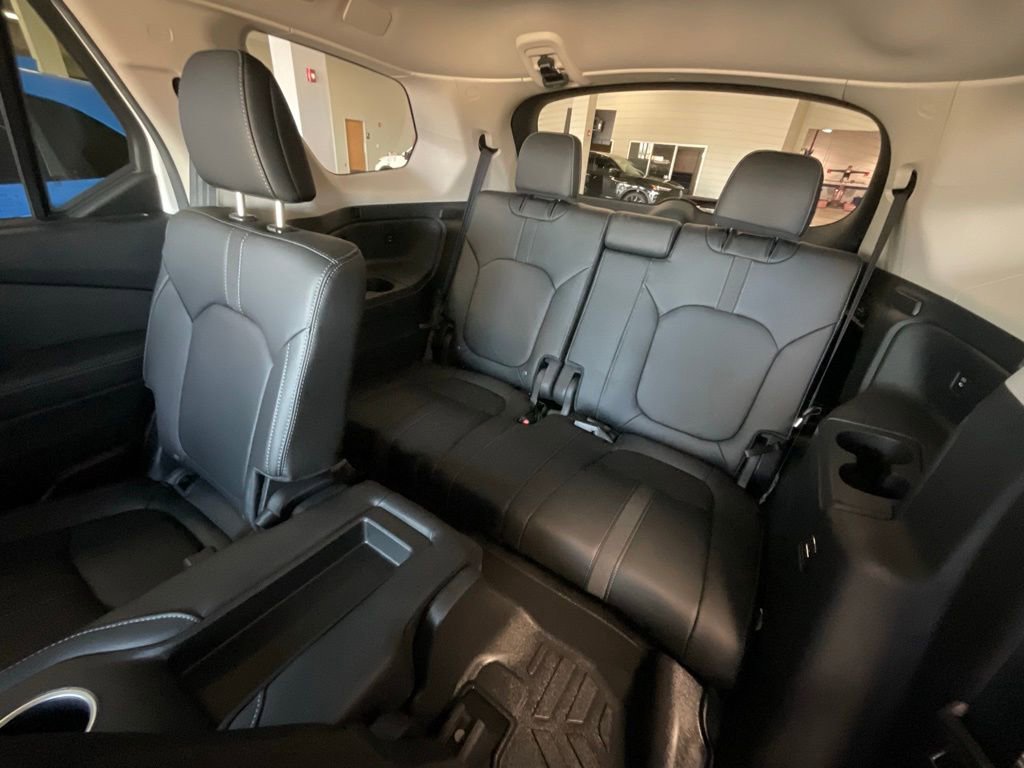 Used 2025 Honda Pilot EX-L image 24