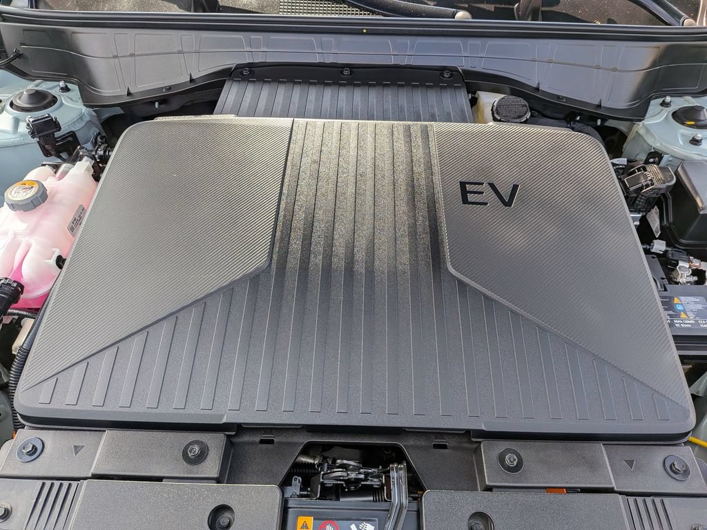 Certified 2024 Hyundai Kona SEL FWD image 32