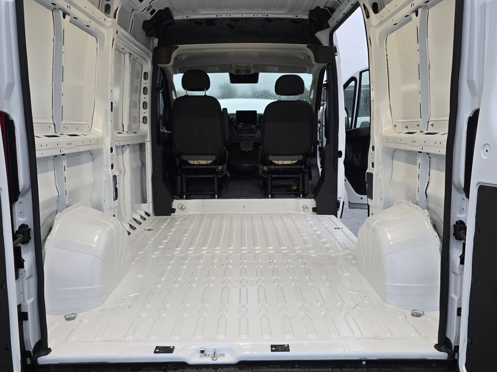 New 2026 RAM ProMaster 1500 w/ Premium Convenience Group image 14