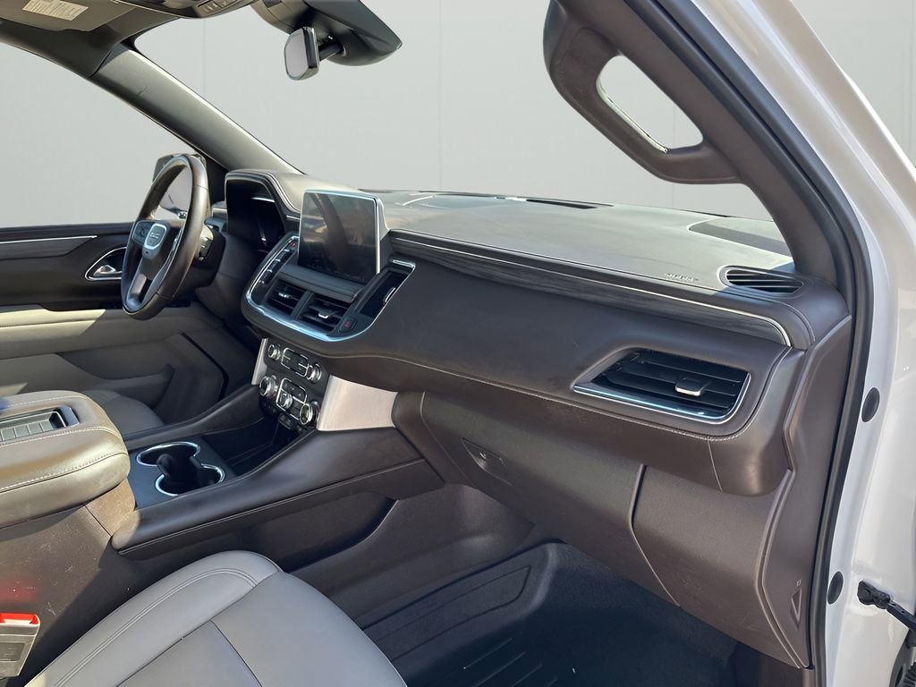 Used 2023 GMC Yukon XL SLT RWD image 15