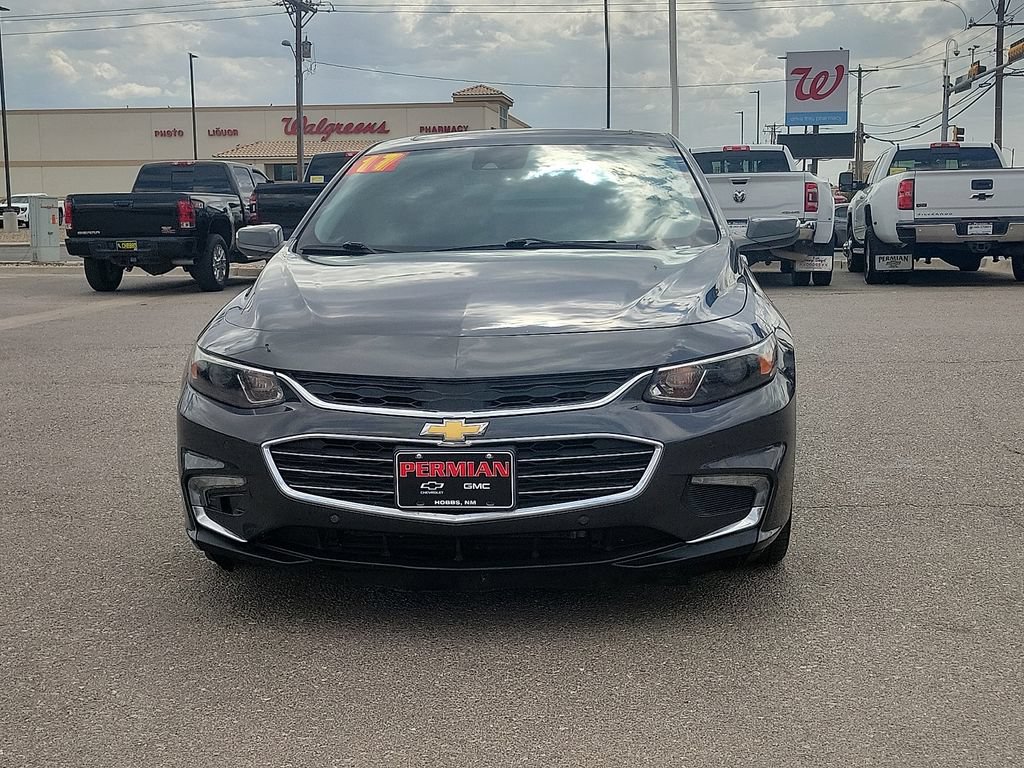 Used 2017 Chevrolet Malibu Premier w/ Premier Sun and Wheel Package FWD image 3
