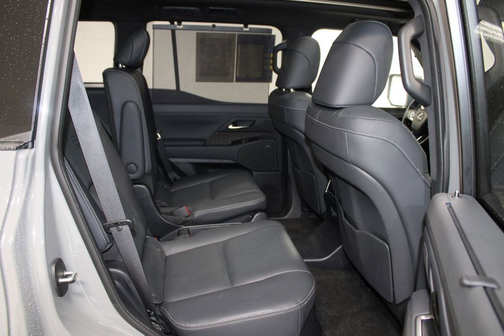 Used 2024 Lexus GX 550 AWD/4WD image 34