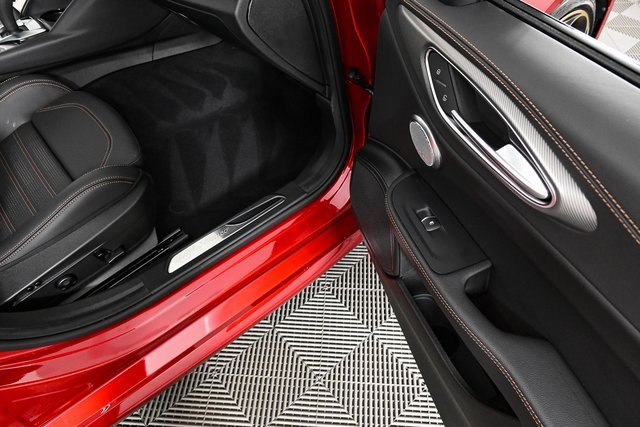 New 2025 Alfa Romeo Giulia w/ Driving Assist Package image 27