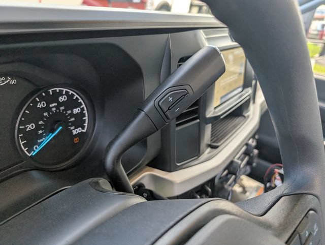 New 2026 Ford F550 4x4 Regular Cab Super Duty image 25