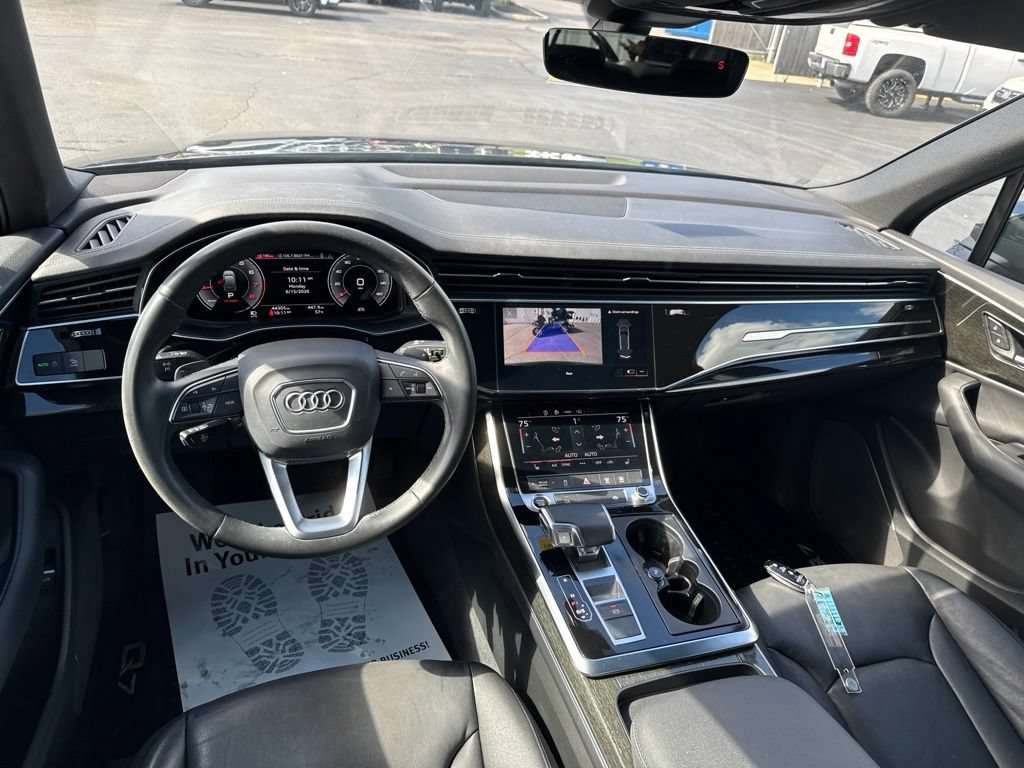 Used 2023 Audi Q7 2.0T Premium w/ Towing Package AWD/4WD image 34
