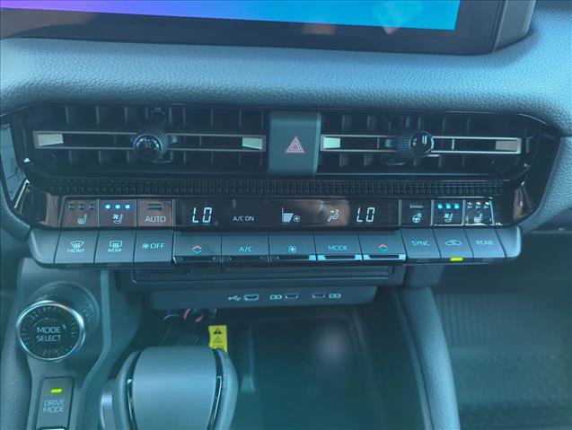 New 2027 Toyota Land Cruiser w/ Premium Package AWD/4WD image 22