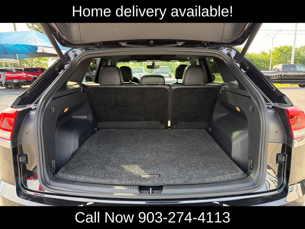 Used 2021 Volkswagen Atlas Cross Sport SE w/ Panoramic Sunroof Package FWD image 10