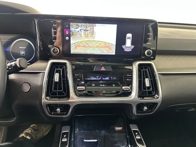 Used 2023 Kia Sorento SX image 22