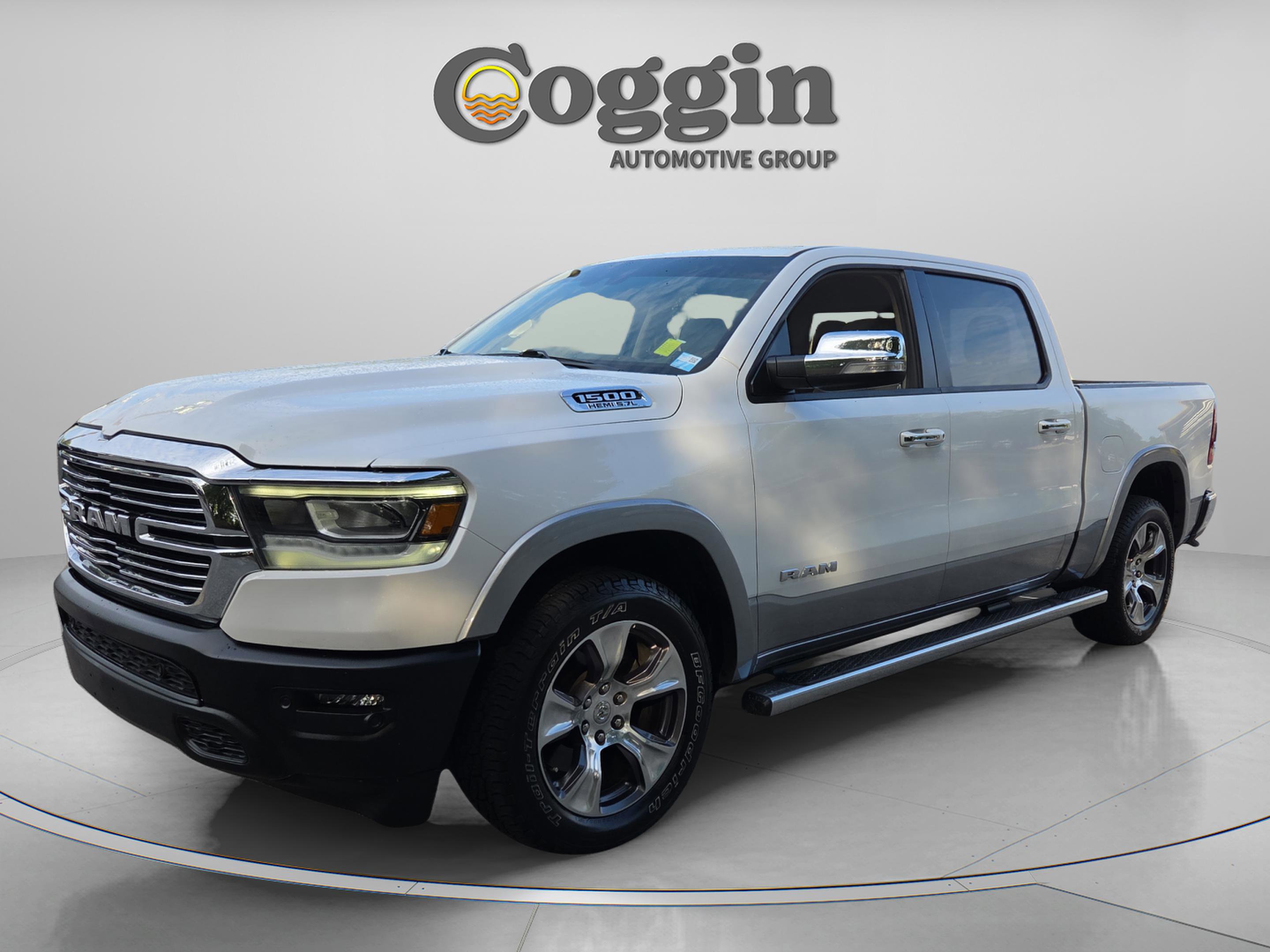 Used 2021 RAM 1500 Laramie AWD/4WD image 1