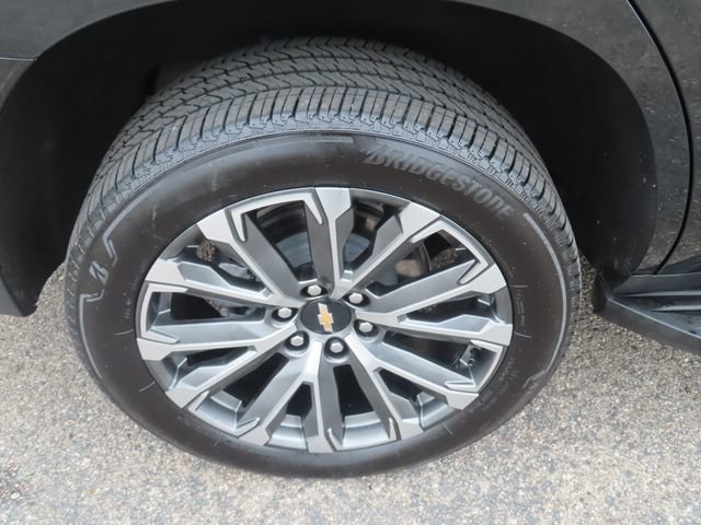 Used 2026 Chevrolet Tahoe High Country AWD/4WD image 14