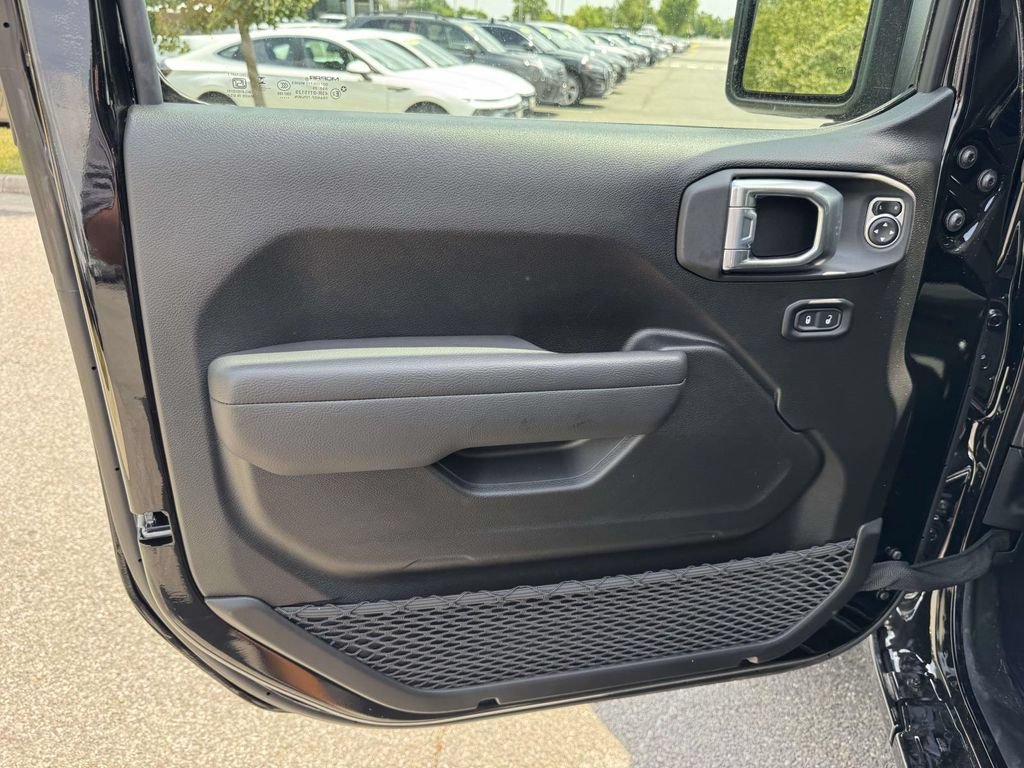New 2026 Jeep Gladiator Sport AWD/4WD image 26
