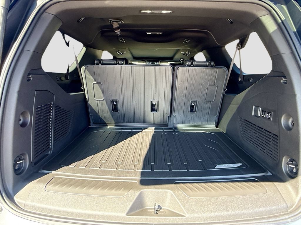 New 2026 GMC Yukon XL Elevation w/ Elevation Premium Package AWD/4WD image 29