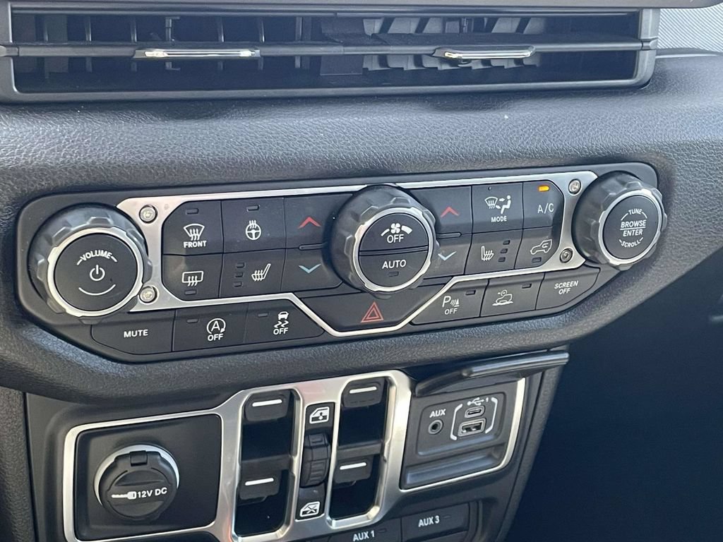 Used 2024 Jeep Gladiator Sport AWD/4WD image 36